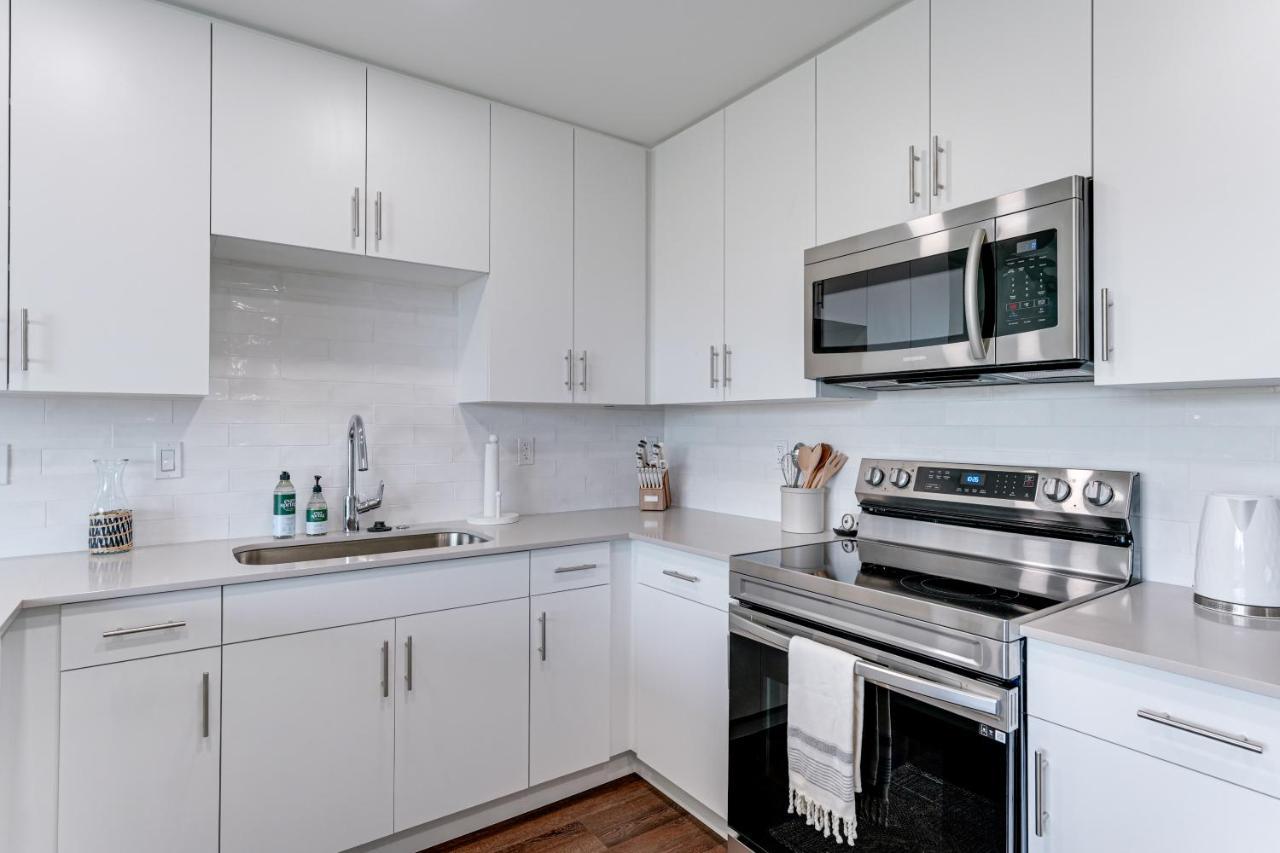 All-New, Waterfront Condo In Downtown Sarasota! Bagian luar foto