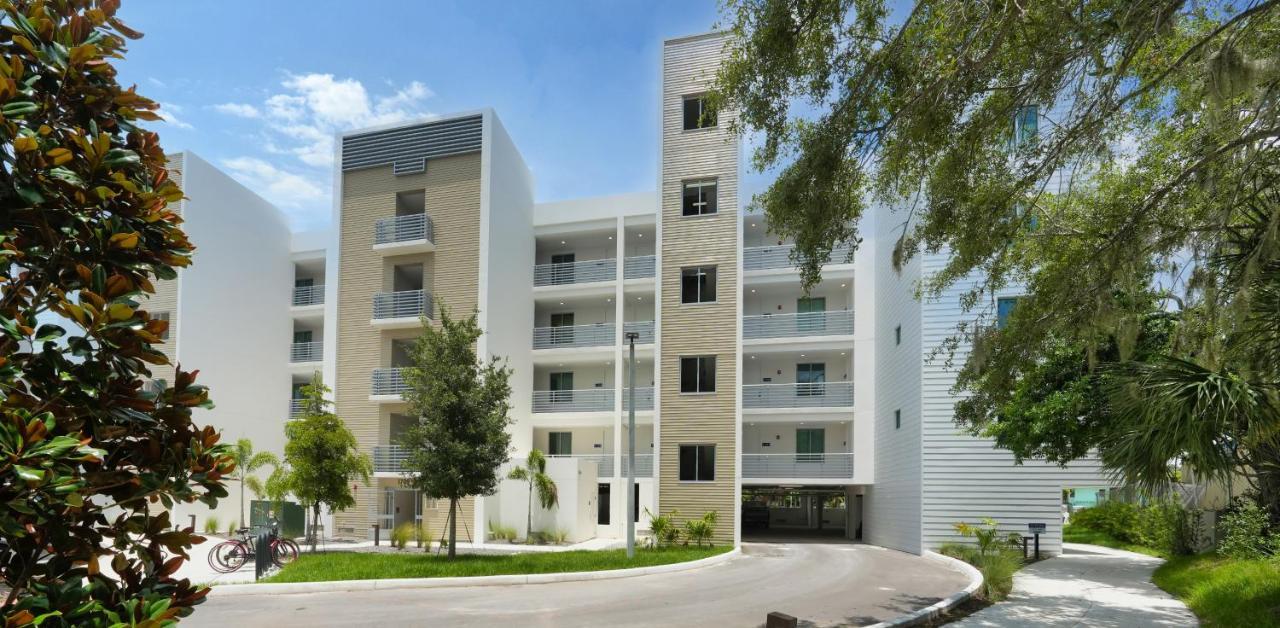 All-New, Waterfront Condo In Downtown Sarasota! Bagian luar foto